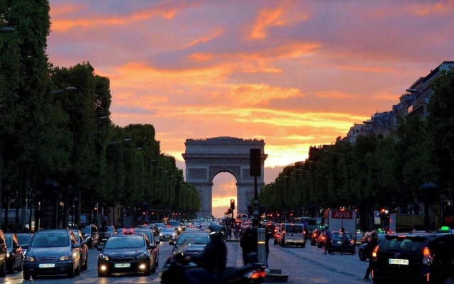 Luxury A/C Apt - 10p/4bdr - Arc de Triomphe