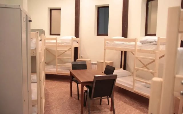GreenWood Hostel