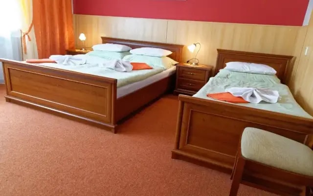 Hotel KAMU GARNI