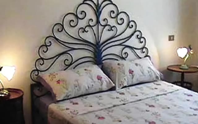 B&B Happy Goose
