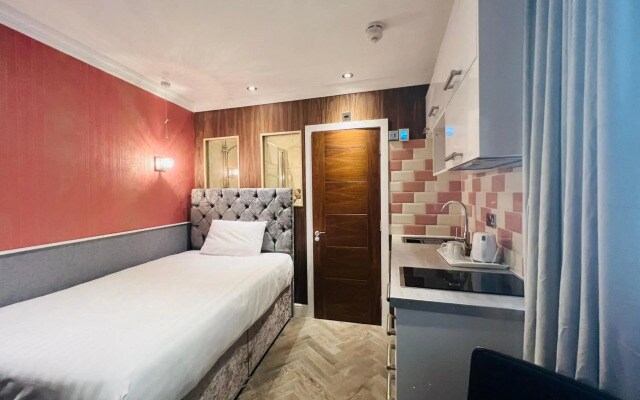 Cheshire Hotel