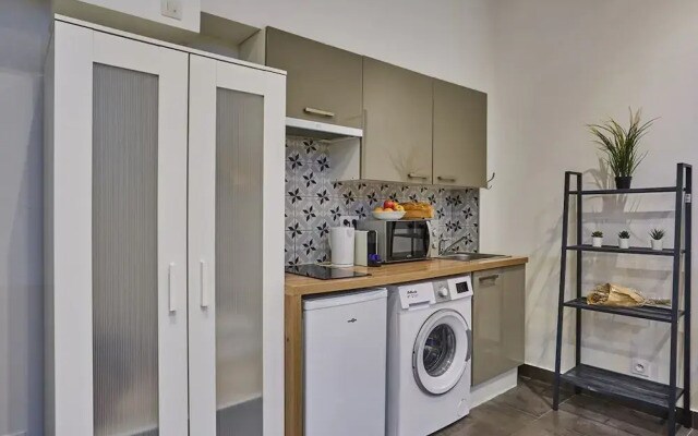 Charming Studio Center of Paris Montmartre