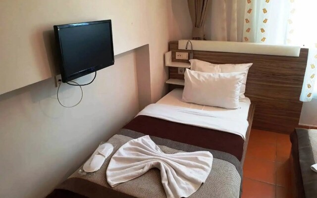 Altun Hotel