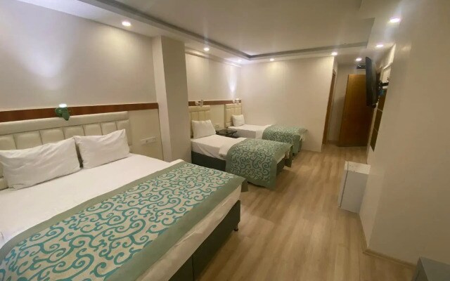 Grand Lara Hotel