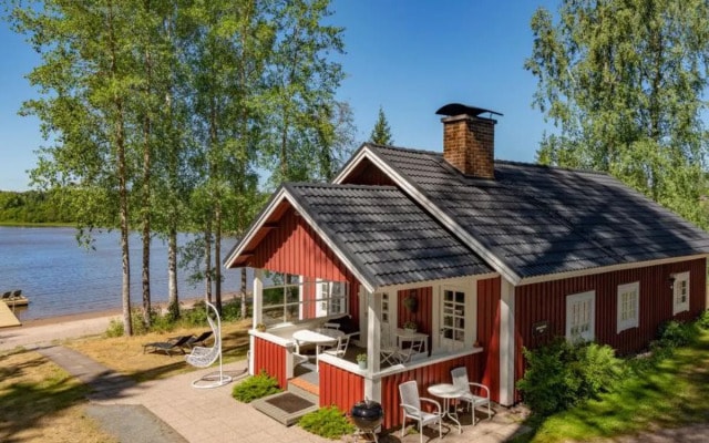 Holiday Home Sepelkyyhky