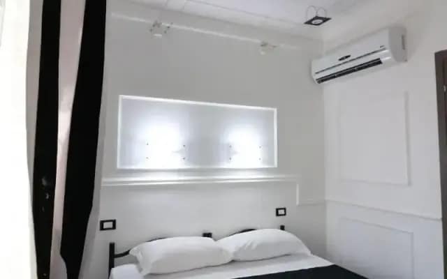 Palace Rome - Hostel