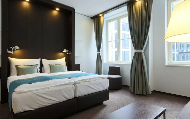 Motel One Prague-Florentinum