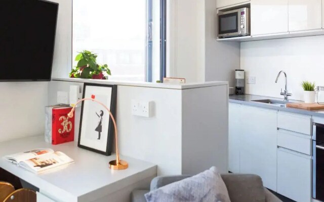 Student only Elegant Studio HIghbury I
