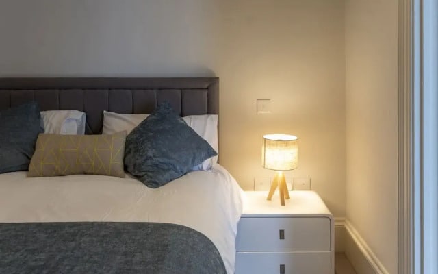 Immaculate 3-bed House in Central London