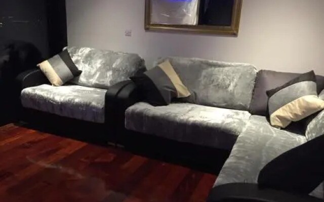 Excelsior Apartment