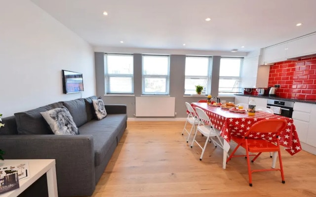 Two Bedroom Flat-Heart of London