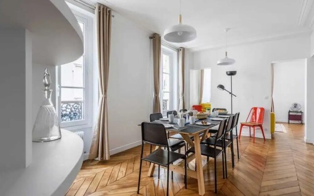 Luxury 4-bdr Apartment Near Saint-germain-des-prés