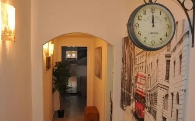 Metropolitan Rooms