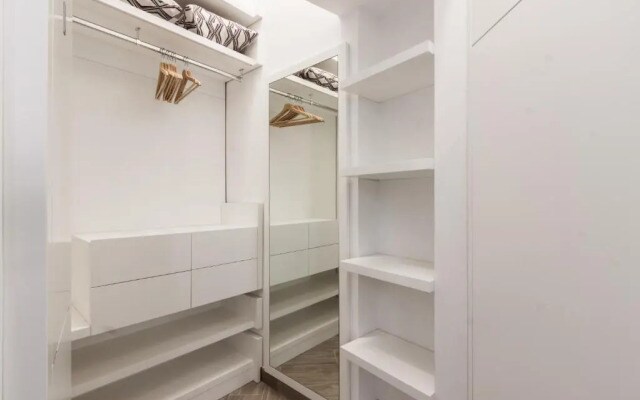 Domus Quiritum Suite, Vatican luxury apartment