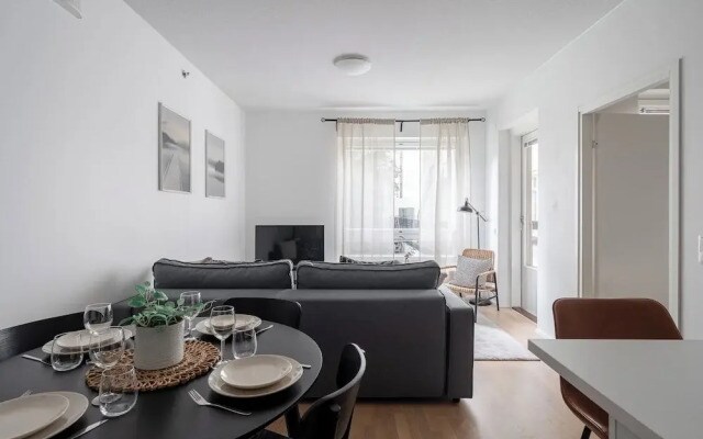 Homelike 1BR Apt with Sauna & Balcony at Pyynikki