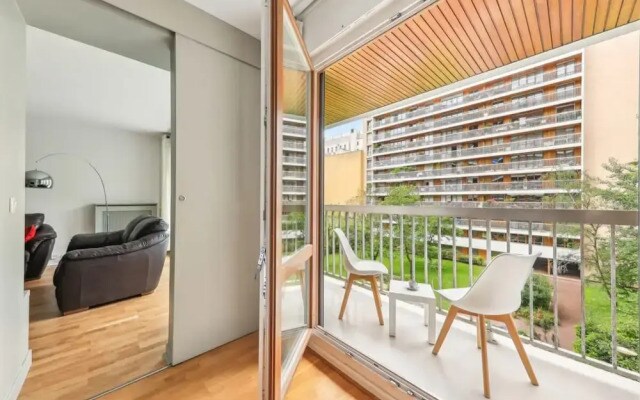 Spacious Apartment With Balcony -11th- Mobility le