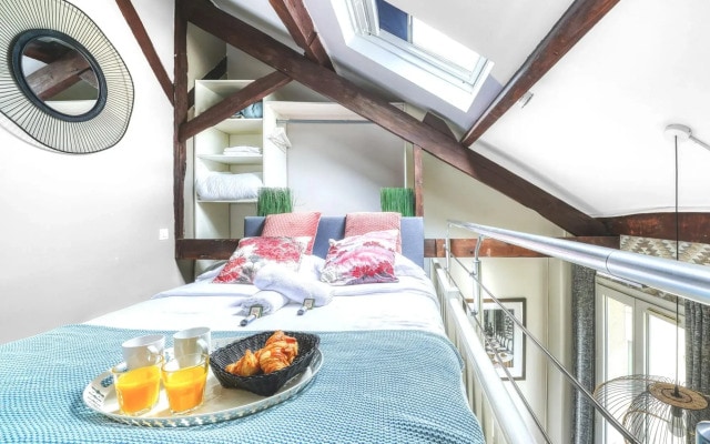 6062 - Buttes Chaumont - Amazing duplex