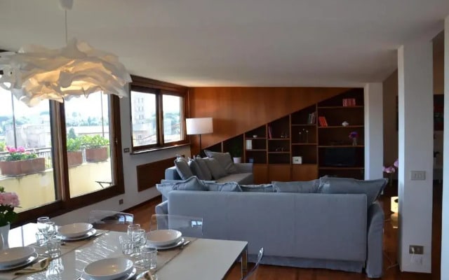 Penthouse Cardello Colosseum