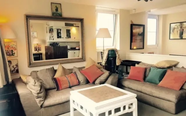 2 Bedroom Apartment off Portobello Road