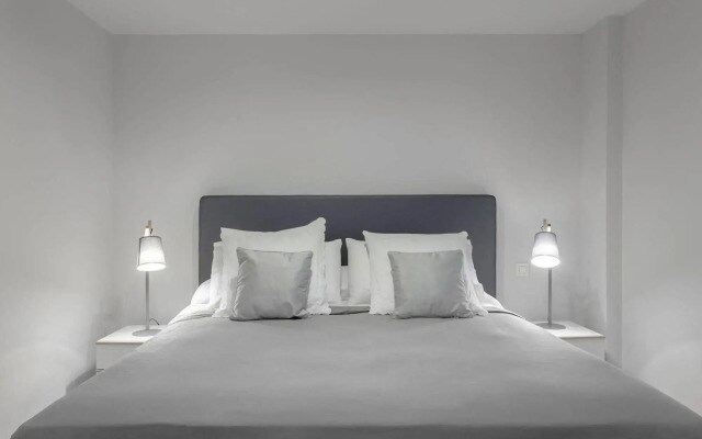 Home Art Apartments