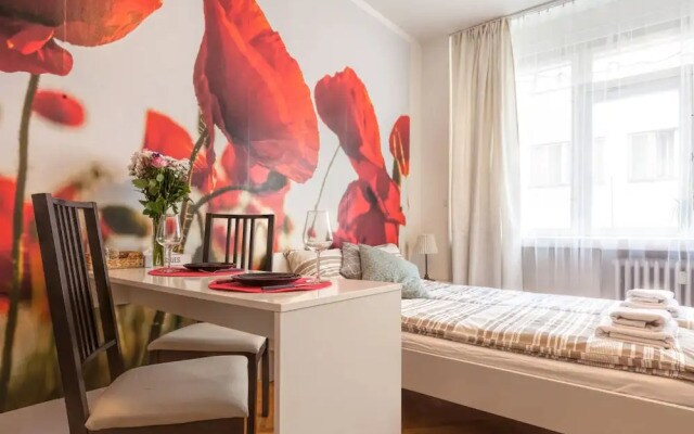 Charles Square ApartMeet
