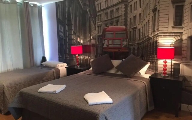 Studio in Victoria, London