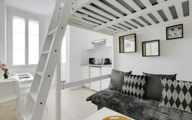 Magnifique Studio 1BR/4P - Guy Moquet / Brochant