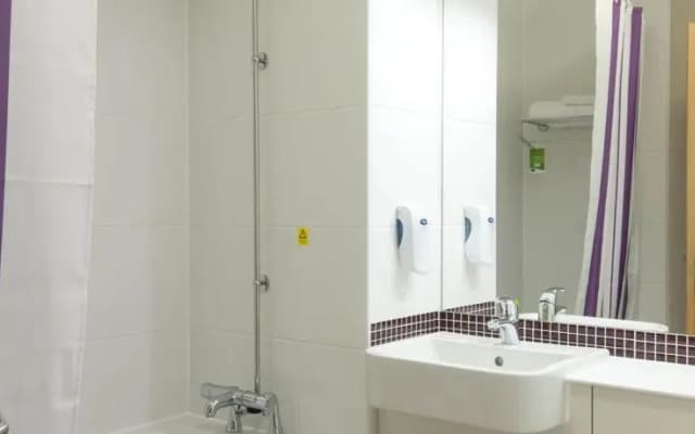 Premier Inn St Helens (A580/ East Lancs)