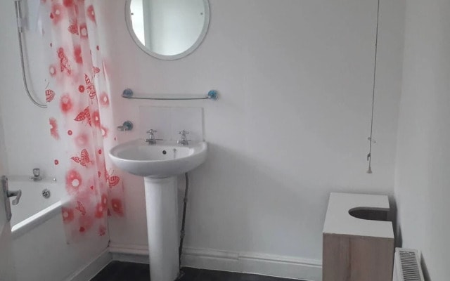 Homely 4-bed House in Manchester