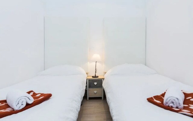Montaber Apartments - Trafalgar