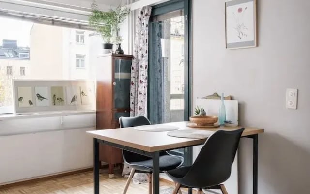 Bright Studio Apt. with Private Balcony