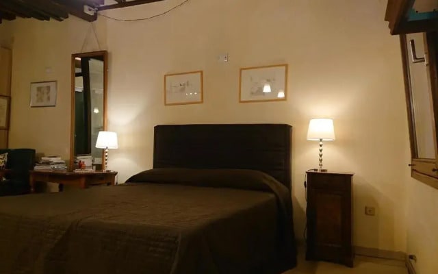 Studio Apartment San Marco 1825 fully sanitzd