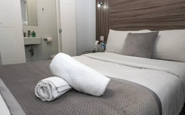 Sky Nights Hotel