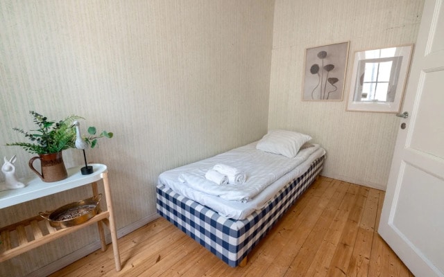 2ndhomes Bright 125m2 4BR Center Apt