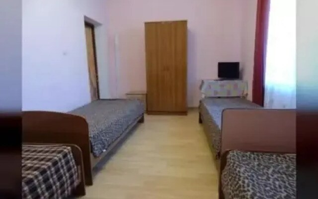 Gnom Guest House