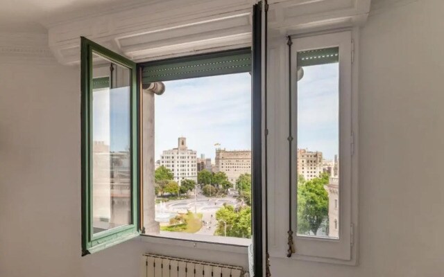 Placa Catalunya Luminous and Exclusive 5Bd Penthouse