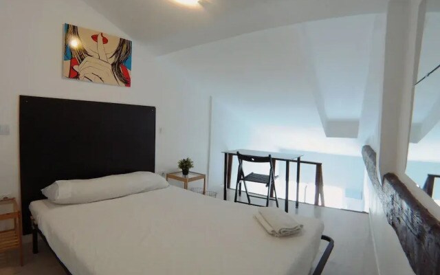 Estudio cercano a Plaza Castilla CBA4