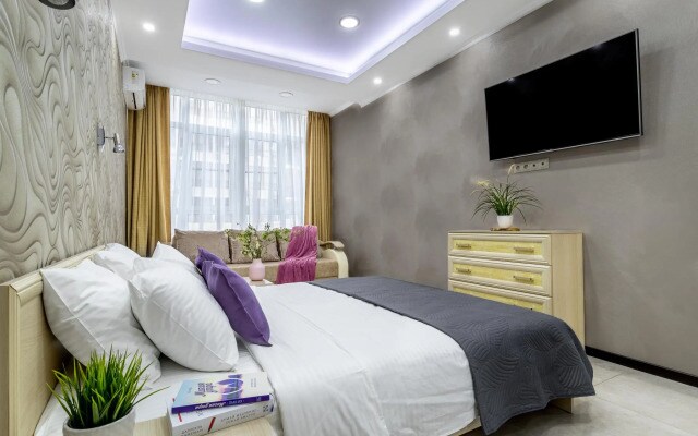 Sunny Home Apartments On Krymskaya Street 19K2