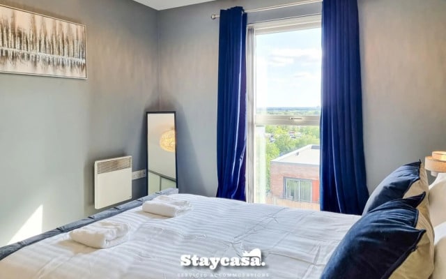 Luxury 1 bed Apartment Beautiful View With Parking
