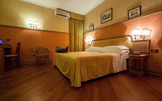 Hotel Pomezia