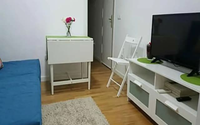 MC YOLO Apartamento Museo Reina Sofia