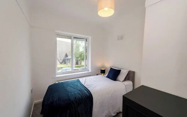 Hillfoot House