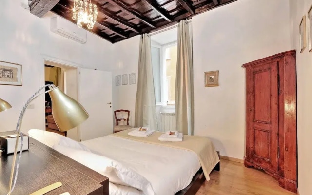 Rome Accommodation Altemps