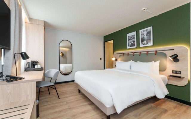 Hôtel Restaurant Campanile Paris 19 - La Villette