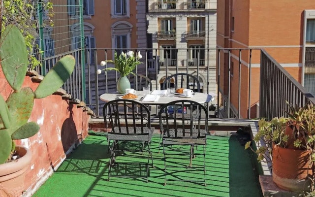 Leonina Terrace