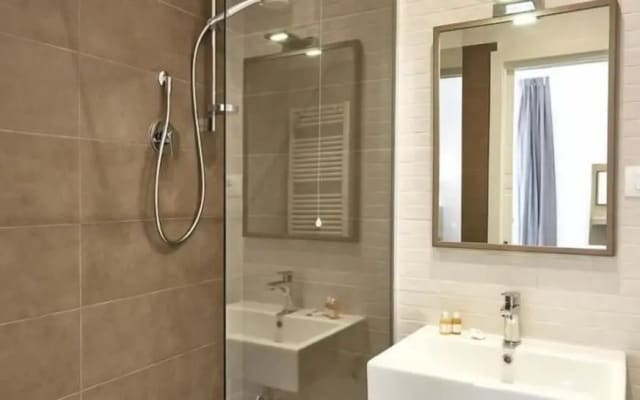 Raffaela's Suite & Rooms