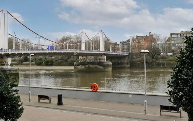Veeve - Chelsea Bridge Wharf