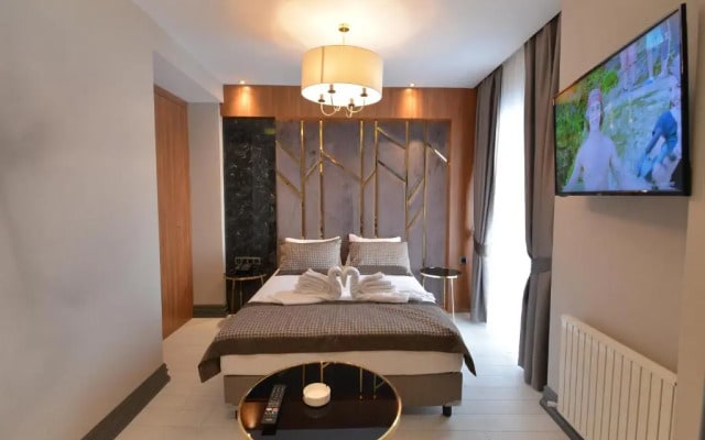 Santra Hotel