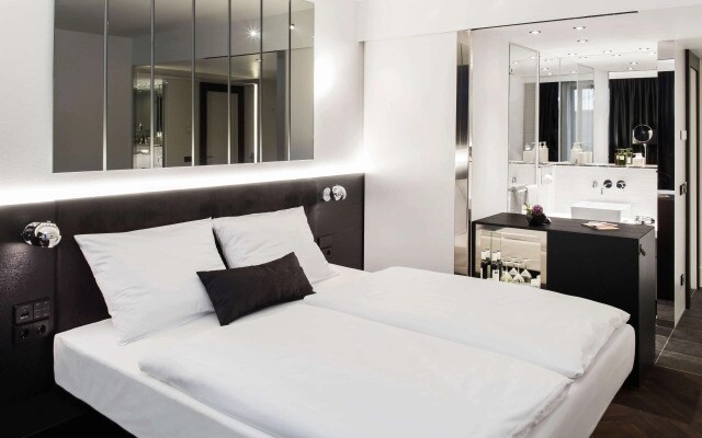 Hotel AMANO Grand Central