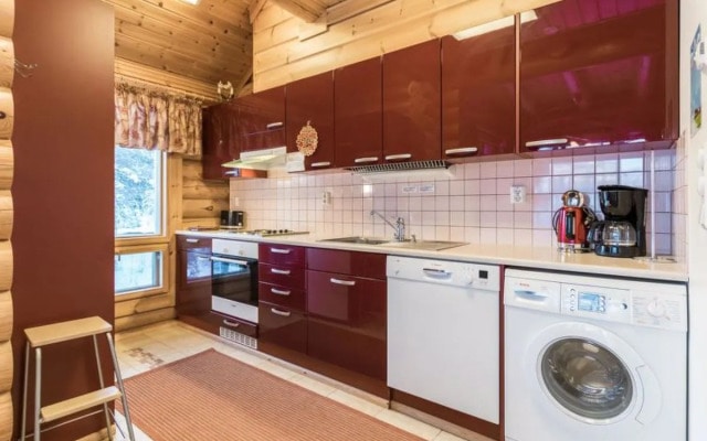 Sateenkaari cottage